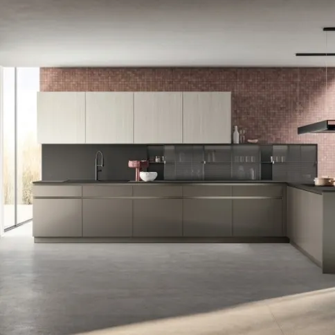 Cucina su misura Lumina in laminato Urban Steel e decorativo Oriental Light di Scavolini